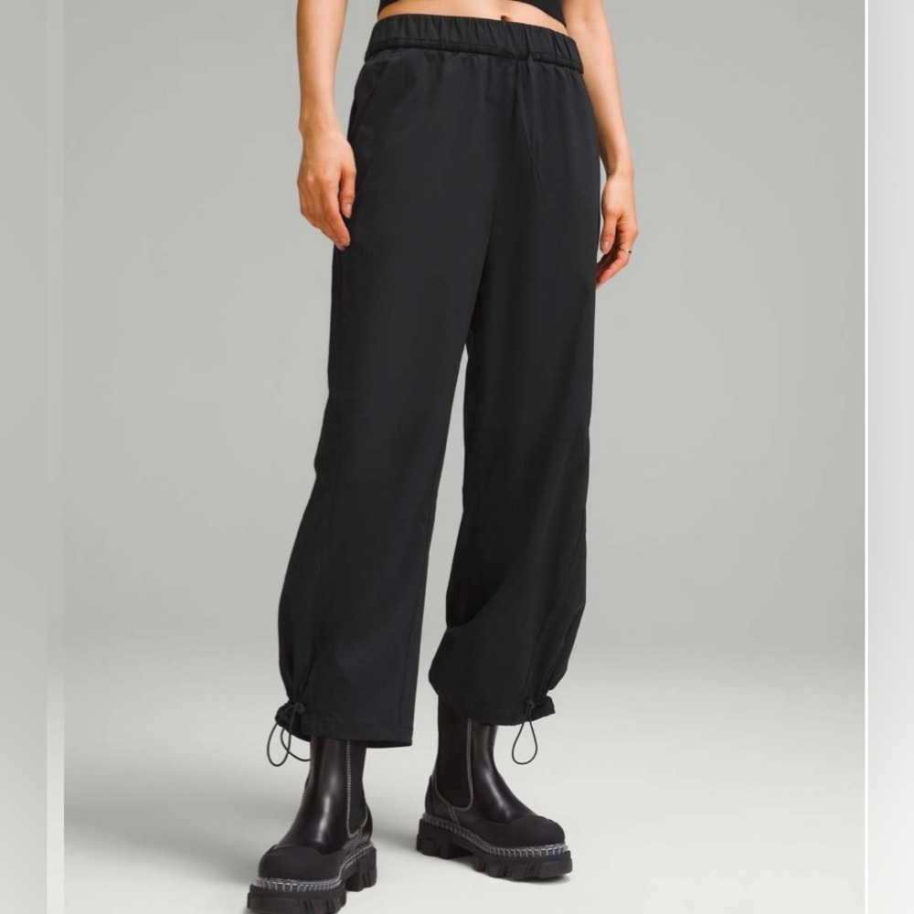 LULULEMON Cinchable Cuff High-Rise Jogger in Black — M— #cargopants